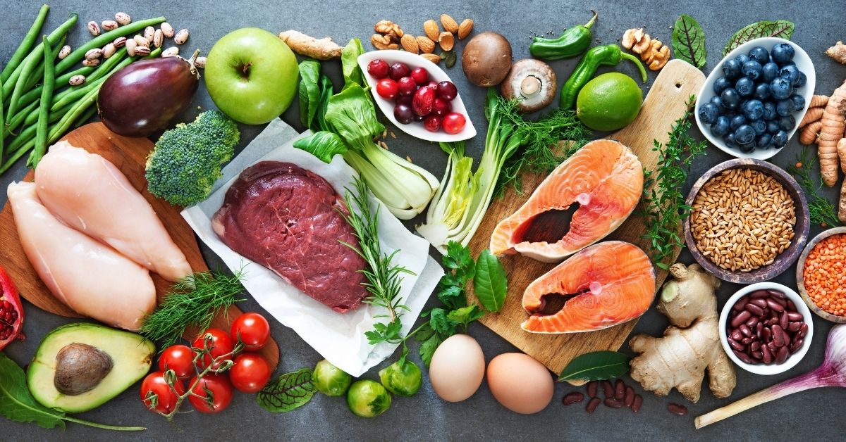 The Ultimate PCOS Diet: A Complete Guide to Eating for Hormonal Balance