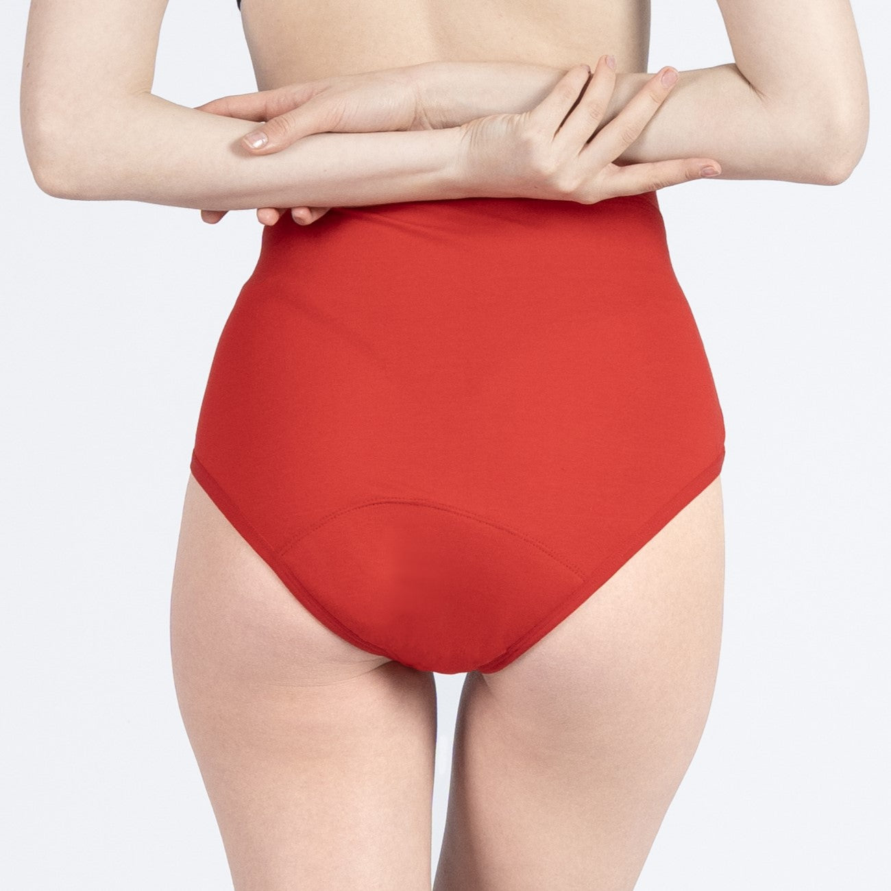 Reusable high-waist underwear for periods and bladder leaks